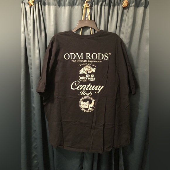 Bass lives matter, fishing T-shirt.   (Inventory tub #1). - Picture 2 of 6